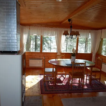 Kallioranta Feriehus *